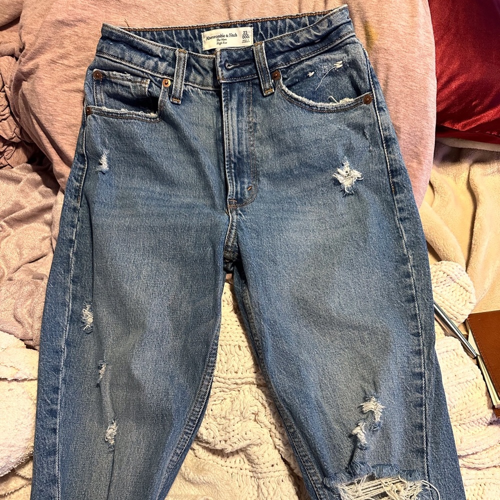 Abercrombie curve love The Mom High Rise Jeans